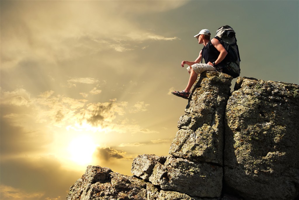 EspricigoLipe's tweet photo. Yesterday I feared the mountain. Today I laced up and started climbing. Small steps beat standing still—your next big break is just one attempt away. https://t.co/76gz5IZYZA
