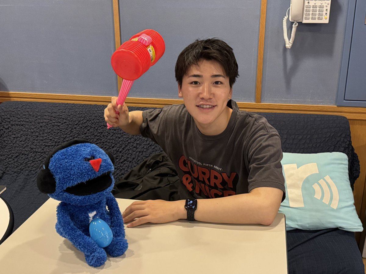 802RIVERSIDE's tweet photo. #FM802 #リバーサイド802

今朝の【 📏 なかじま☆目盛リアル 👀 】は

ランダムに出てくる15個を覚える
恒例チャレンジの『記憶力』を測定🧠💥

結果は前回からガクッとダウンの「8個」📉

来月は対策してくるという
大静くんに期待です👀

測定の様子はこちらから📻↓
https://t.co/TqtrECFBMp https://t.co/6GPtEfpbcI