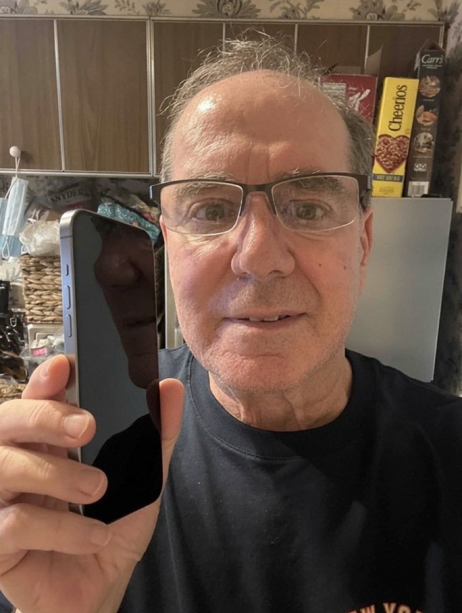 David tweet media