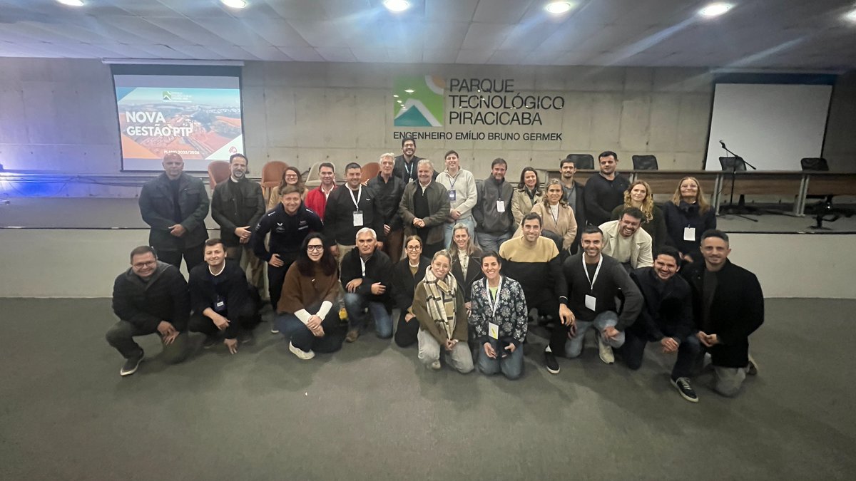 MinAgriCba's tweet photo. #AgTech | Finalizó la recorrida a polos estratégicos del agro en Brasil.📍

👉Busso encabezó la visita a instituciones y centros de referencia como ESALQ/USP, AgTech Valley, CTC y Hub APTA Campinas, fortaleciendo vínculos y conociendo nuevas tecnologías y tendencias del sector. https://t.co/8lc8TKMbuX
