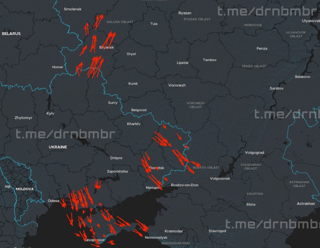 Osinttechnical's tweet photo. Another night of large-scale Ukrainian drone raids into Russia. 

One Russian monitoring channel reports a "massive" group of Ukrainian attack drones heading east. https://t.co/tmNHoA0G1H