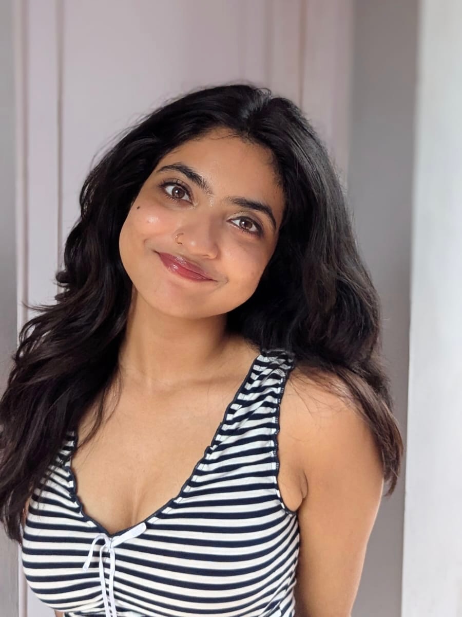 PunyaSukumar's tweet photo. For more pics join https://t.co/g4ryxzZcdX #indianphotoshoot #indianactress #NandanaVarma #desigirl https://t.co/OZ5y0vFIT8