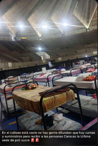 jofael1's tweet photo. ¡¡COLISEO VACÍO!! HAY CAMAS DISPONIBLES❗❗❗ #DIFUNDIR, por favor. https://t.co/QWJhxkLAiG