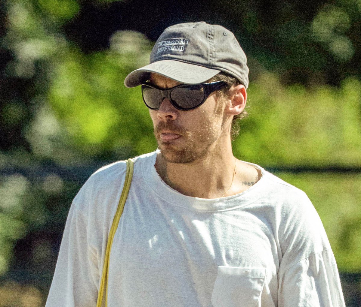 hsdcandids's tweet photo. More of Harry and Tommy out and about in London yesterday - 25 June https://t.co/ErQnlJFF9M