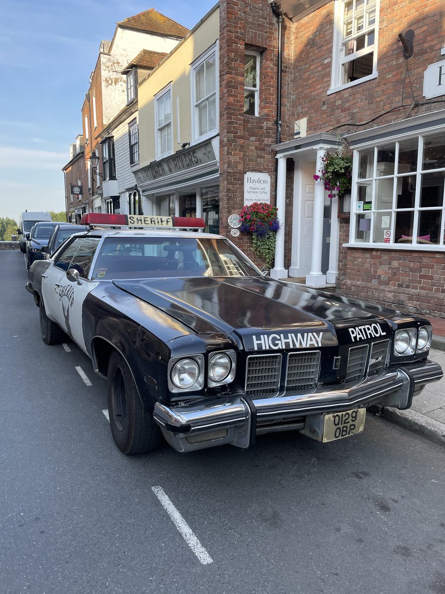 markjohnoneill's tweet photo. 1973 Oldsmobile Royale police car from Memphis, Tennessee. With a 500bhp V8. https://t.co/4O4Bl68f1V