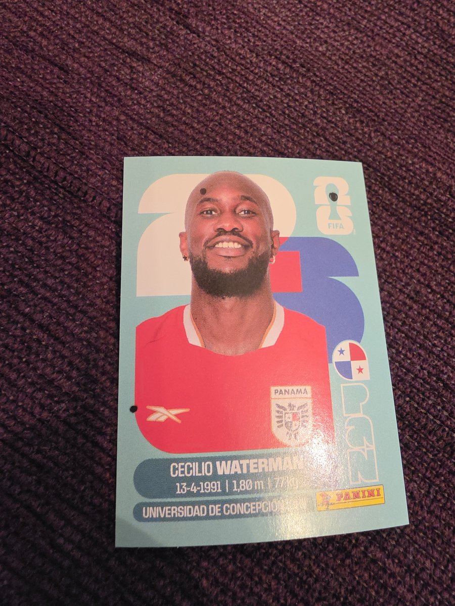 _Nadys_'s tweet photo. Hola, mira lo que me toco en un sobre oficial
@PaniniArg, como puede venir una imagen con 3 manchas? https://t.co/B65AkxRUtq