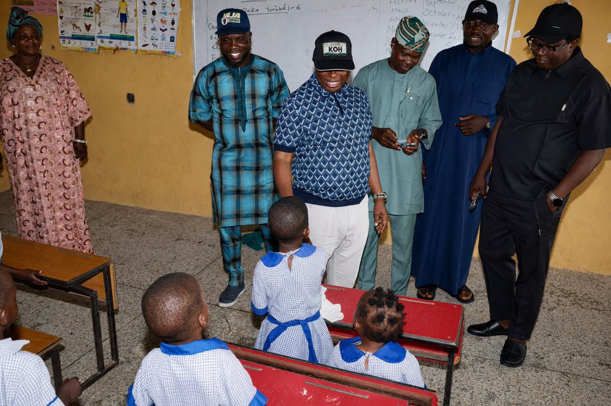 Olowajaja's tweet photo. Today, I inspected ongoing education and healthcare projects across the Local Government, announcing additional interventions to strengthen essential public services.
@woye1 @Mr_JAGs @Riddwane @Onsogbu @Midatlblog @Omojuwa https://t.co/Wtczc9AEnJ