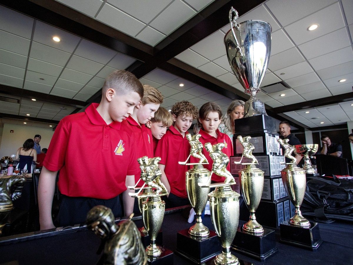 Edmontonsun's tweet photo. Brick hockey tournament drops the puck on Sunday at West Edmonton Mall https://t.co/h1GmUnytOQ https://t.co/xTsCDlLaFc