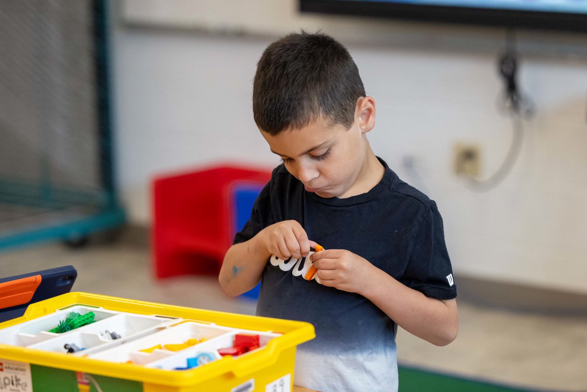 ElmhurstD205's tweet photo. From the classroom to the playground, students made the most of Summer Programming!

#WeAreD205 https://t.co/xjMxe6jJIU