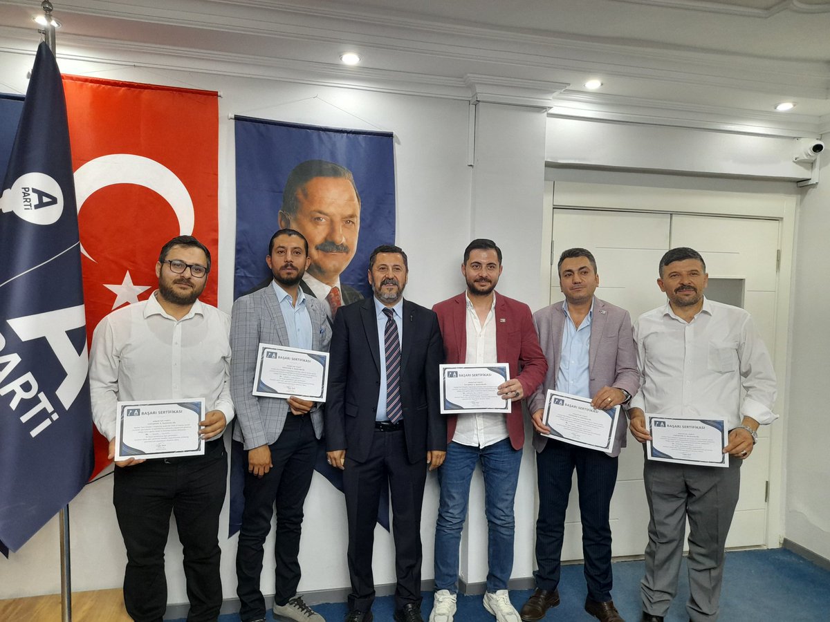 Makif0605's tweet photo. 222 Yeni Üye 
@yavuzagiraliog @anahtarparti
@Hayaticetin40 @tkeskinkilic
@nihal01 @serdarsezen44
@hhuseyindemiroz @mervekir @mhakantanrioviener @OzcanGngr
@avukatayhanere @FuatGecen
@zafer_demir06 @yel_selma
@sedatyalcin16 @mervekir
@zekiiscan https://t.co/sLPYrMdG8h