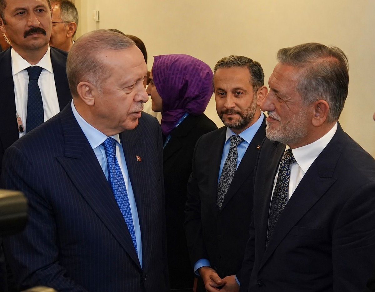 ibrahim_Burkay's tweet photo. Cumhurbaşkanımız Sayın Recep Tayyip Erdoğan’ın teşrifleriyle düzenlenen @turkihracat İhracatın Şampiyonları Ödül Töreni’nde ödül alan tüm ihracatçılarımızı gönülden kutluyorum.

Törende Sayın Cumhurbaşkanımızın açıkladığı, reeskont kredilerinin günlük limitinin 5 milyar TL’ye çıkarılması müjdesini de memnuniyetle karşıladık. İhracatçılarımızın finansmana erişimini güçlendirecek bu önemli destek dolayısıyla Sayın Cumhurbaşkanımıza teşekkür ediyorum. @RTErdogan