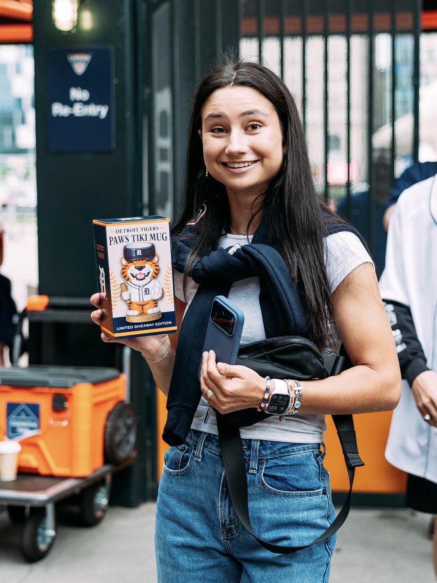 ComericaPark's tweet photo. The first 15,000 fans through the gates at tonight's game received a ceramic PAWS Tiki Mug! https://t.co/rRG7fb4Cwd