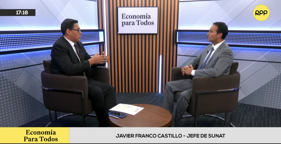 SUNATOficial's tweet photo. 🎙️ ENTREVISTA | Resultados de la recaudación nacional y las acciones de cierre de brechas tributarias que realiza la #Sunat son algunos de los temas que abordará el superintendente nacional, Javier Franco, en @RPPNoticias.
EN  VIVO 🔴 https://t.co/14SChorsp8 https://t.co/dHD4P14Ja9