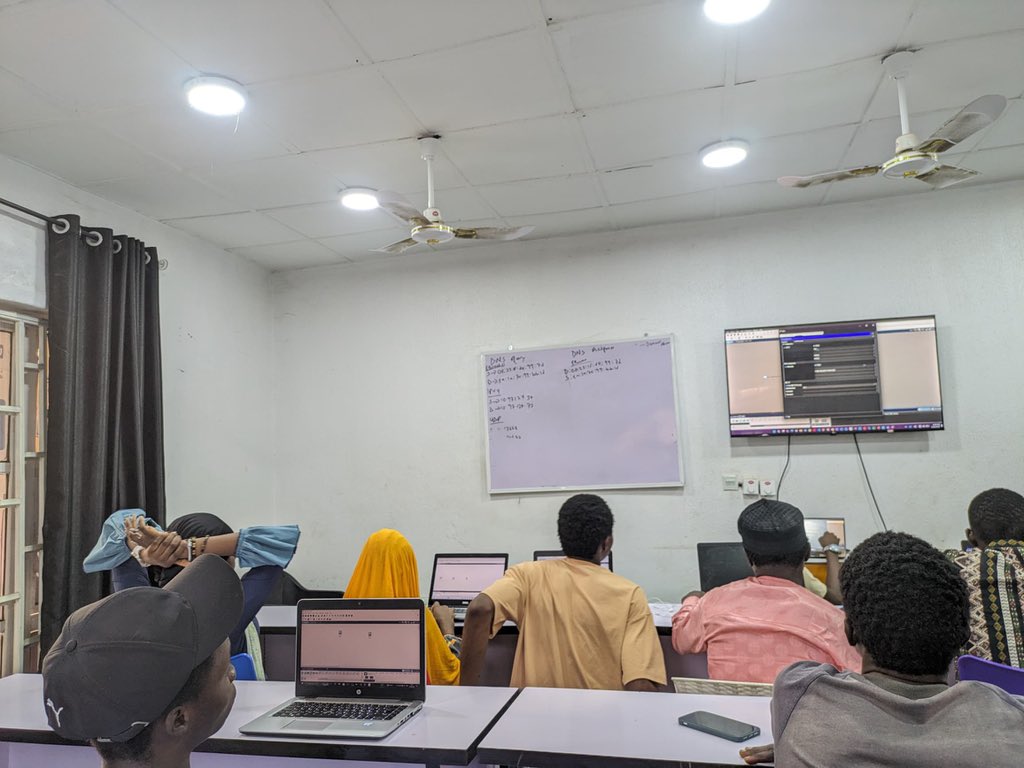 THE_CYBRARIANS's tweet photo. #Day 6: Back to the basics ,Networking 
Session led by @mohammed_SO46 
No cybersecurity without networking it’s the foundation everything else sits on. Today: building networks, assigning IPs, default gateways, pinging for connectivity.
@CiscoNetAcad making it click#TheCybrarians https://t.co/bKIizaCSll