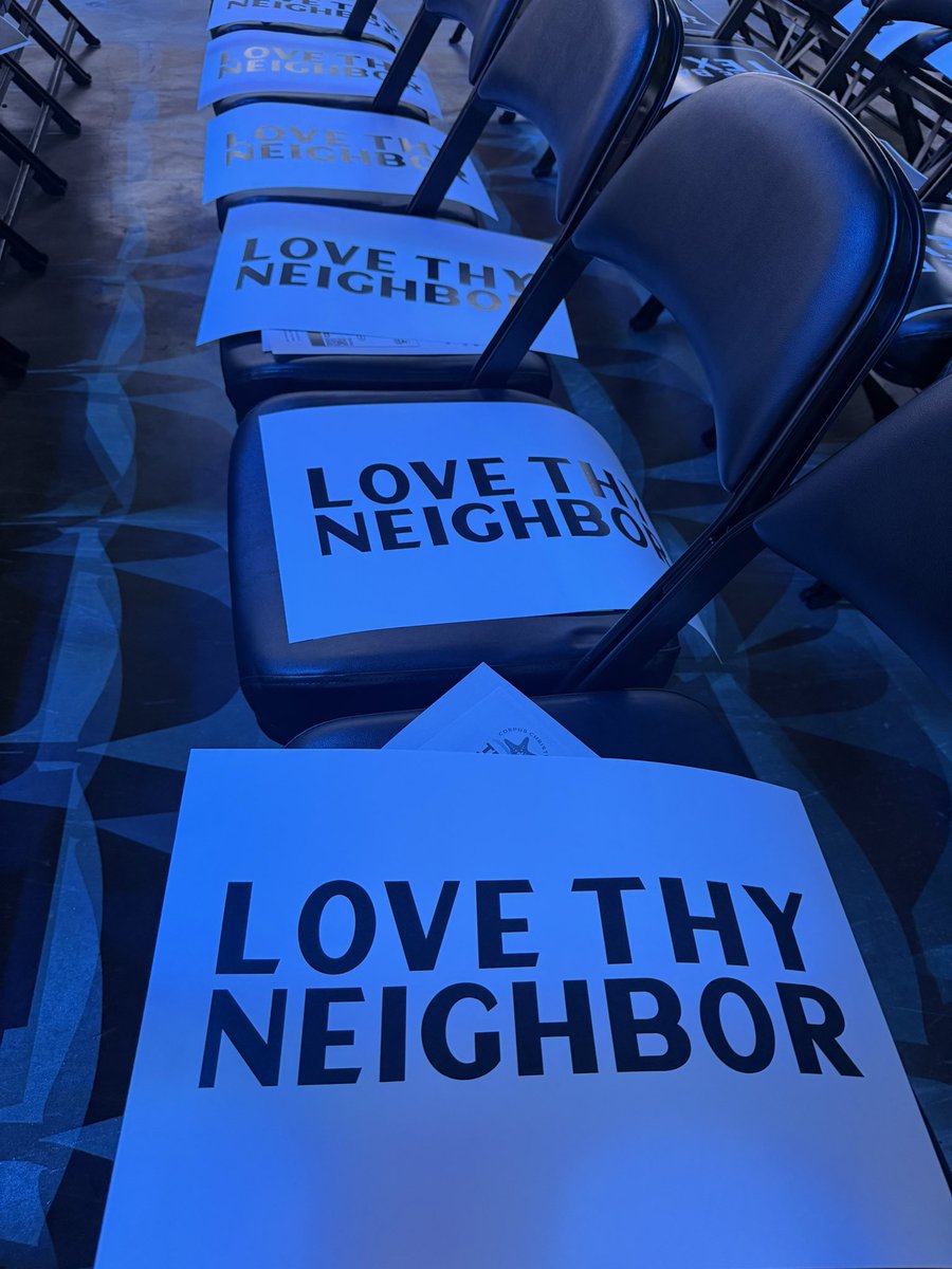 Justinjpearson's tweet photo. From Tennessee to Texas!!

Grateful to be in Corpus Christi this eve w/ @texasdemocrats. Tune in live to hear me speak soon 👏🏾

https://t.co/m147LzRqO1 https://t.co/Z6eJ83PLWQ