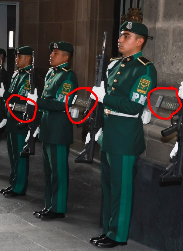 RREGALADOM1's tweet photo. @CasaReal @MAECgob @EmbEspMex @EmbaMexEsp Todo en esta pinche administración de mierda es simulación.
Cargadores sin cartuchos. https://t.co/rY8cr5jTj4