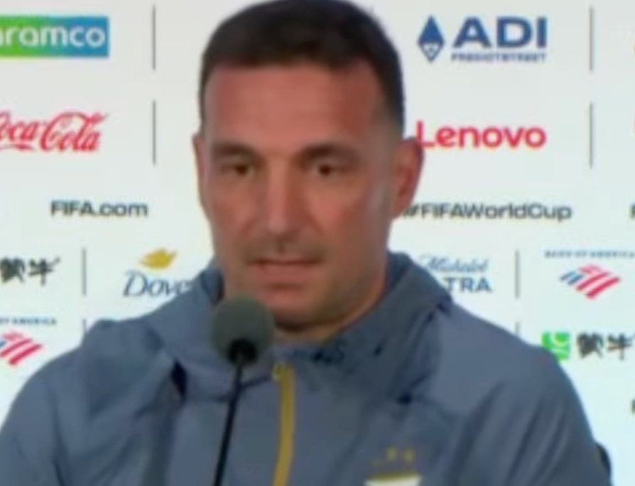 TouchlineX's tweet photo. 🚨🗣️ Lionel Scaloni:: "Messi will be on the bench, but he will have MINUTES in the second half tomorrow." https://t.co/x4dD4JKTiG
