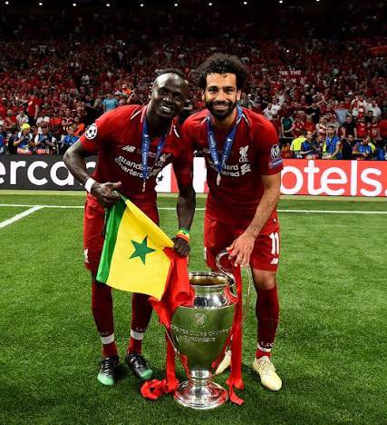 m_faye7's tweet photo. L’égypte et le Senegal c’est la grande famille https://t.co/qRcxjjO5BO