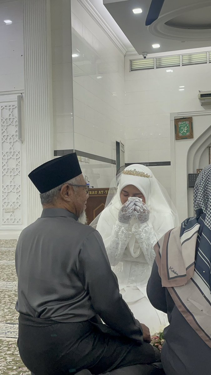 ngelyef's tweet photo. Kisah semalam, ter-emosi lebih lak https://t.co/699PLA9FFI