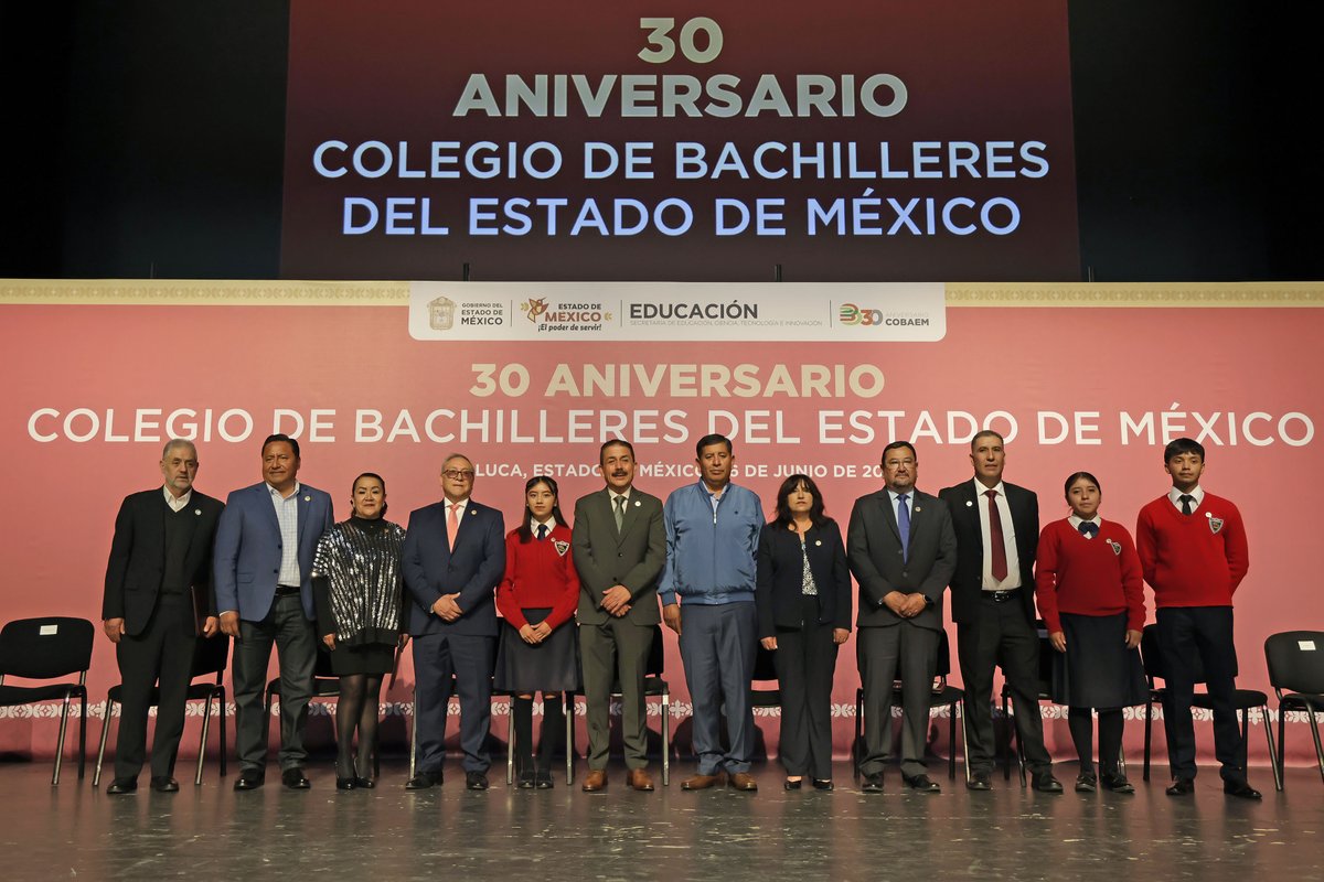 SeducEdoMex's tweet photo. 🎓✨30 años formando historias, impulsando sueños y construyendo futuros.🙌🏻

🗯️“Celebramos tres décadas del @COBAEMex, una institución que ha acompañado a miles de jóvenes en su camino para aprender, crecer y construir un proyecto de vida” Srio. Miguel Ángel Hernández Espejel.📚 https://t.co/6qwK4Skl9Z