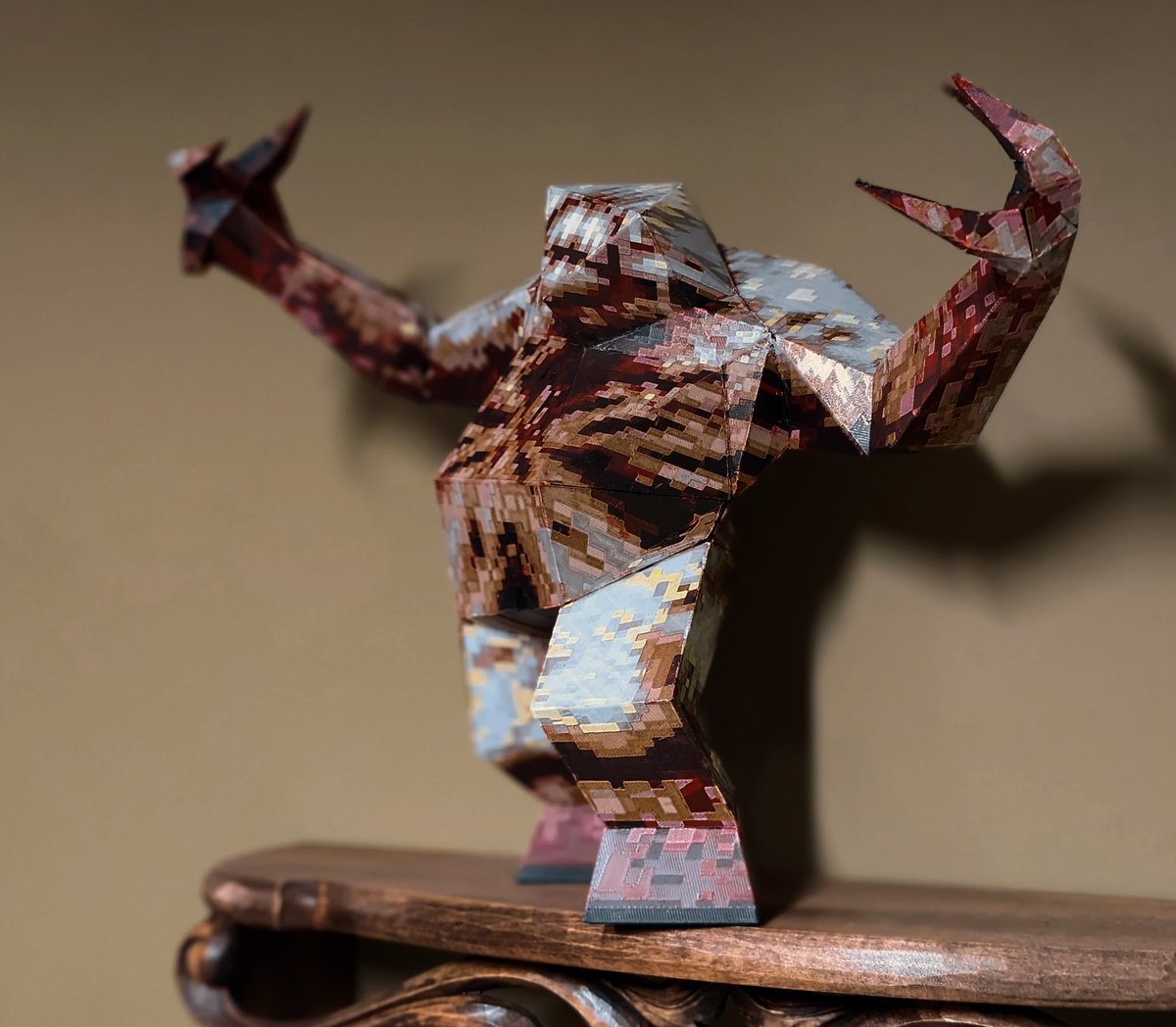 BareTeethBuilt's tweet photo. @SandyofCthulhu Sandy made some of my fav levels like Monster Condo and Entryway! Also I still play Quake 1 / mods. There is nothing else like it, and nothing since. I'm currently working on these 3d printed figures and have done the Shambler and Fiend.  Quake 1 is badass. https://t.co/CcmKlvXYkx