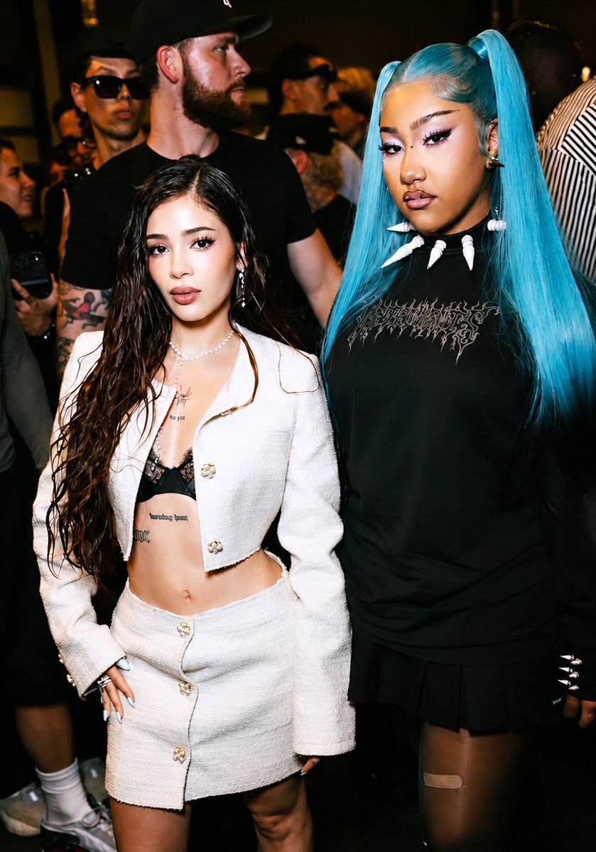 KatteyesStats's tweet photo. Katteyes junto a North West en el Paris Fashion Week 2026. 🇫🇷 https://t.co/NDVkww0hLA