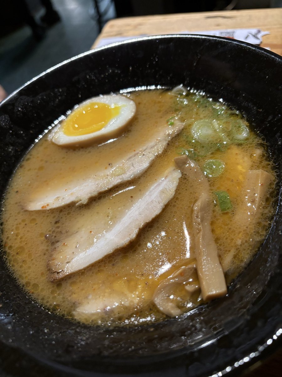 maneater_dgr's tweet photo. 来たことなかったけど、ラスベガスのラーメン空来ました。
美味い！ラスベガスで美味しいラーメンが食べられる喜び半端ない。 https://t.co/hTa5zzV6Ab