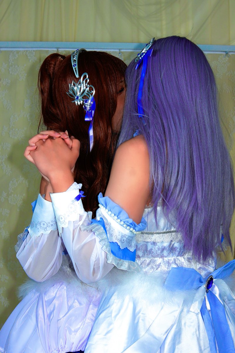 eSrAreTC73's tweet photo. 也许这就是幼驯染的友情吧
#BanGDream #Roselia #cosplay #今井リサ #湊友希那 #ykls 
ykn @SakuraHoshiki https://t.co/nRqTfY45oL