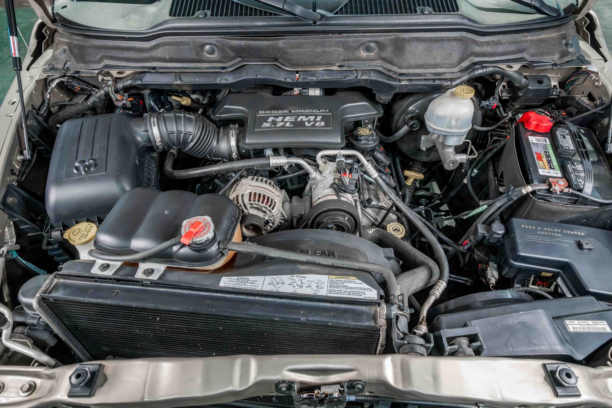 PCClassicCars's tweet photo. 1 Owner 2003 Dodge Ram 1500 4x4 For Sale 5.7 Hemi - 26K Miles - See More: https://t.co/2QbE97xNiJ #PCClassicCars #DodgeRam https://t.co/rl4enwVRtl