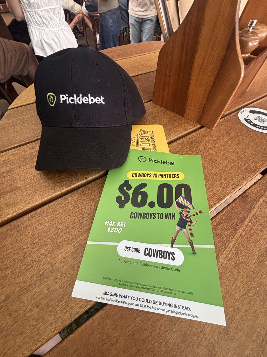 The__Irwin's tweet photo. @picklebet  going hard 
#townsville #cowboys #nrl #nrlcowboyspanthers https://t.co/CUgPekzU3v