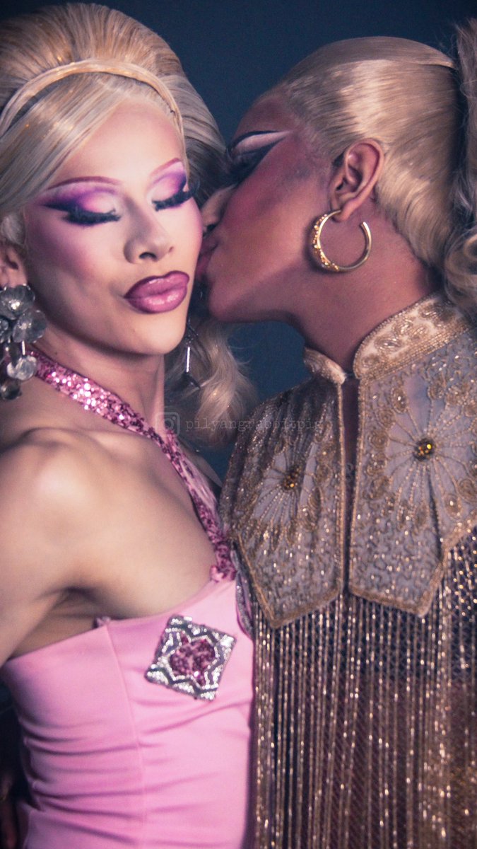 itspiggyrabbit's tweet photo. just like magic ✨💕 @brianblack_ @shewarmarise https://t.co/f5Pag7yLOO