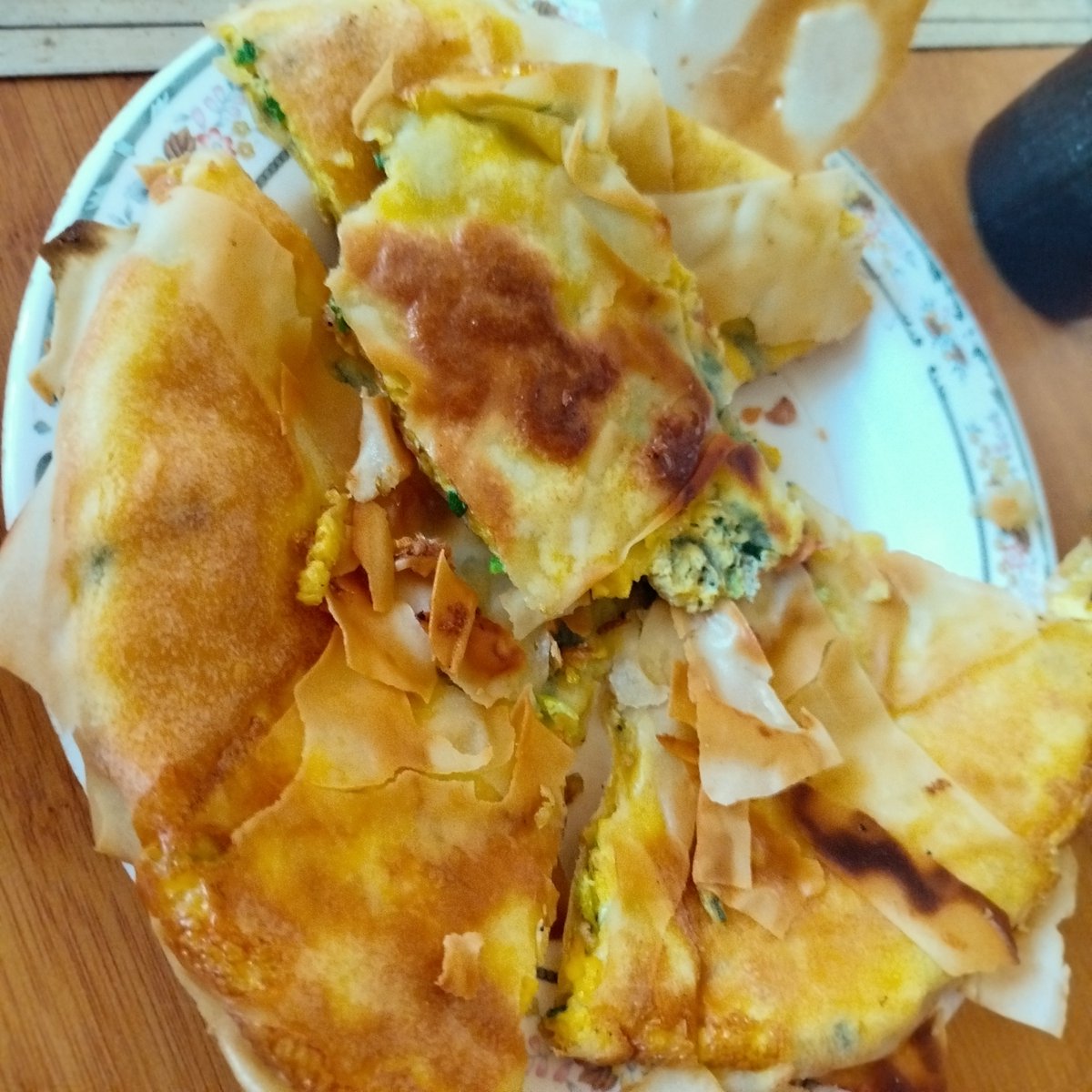 ReiMauera's tweet photo. a-ajarin m-masak martabak telor dong gng....
(gua buat kok pecah gitu ya..) https://t.co/DwTUB4xS1J
