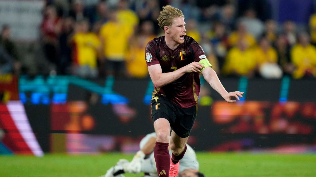 KDBZone_'s tweet photo. De Bruyne has always performed whenever Belgium were on the verge of group stage elimination 

(Yes he was the best player on the pitch vs Croatia too) https://t.co/MpuBR8mvah
