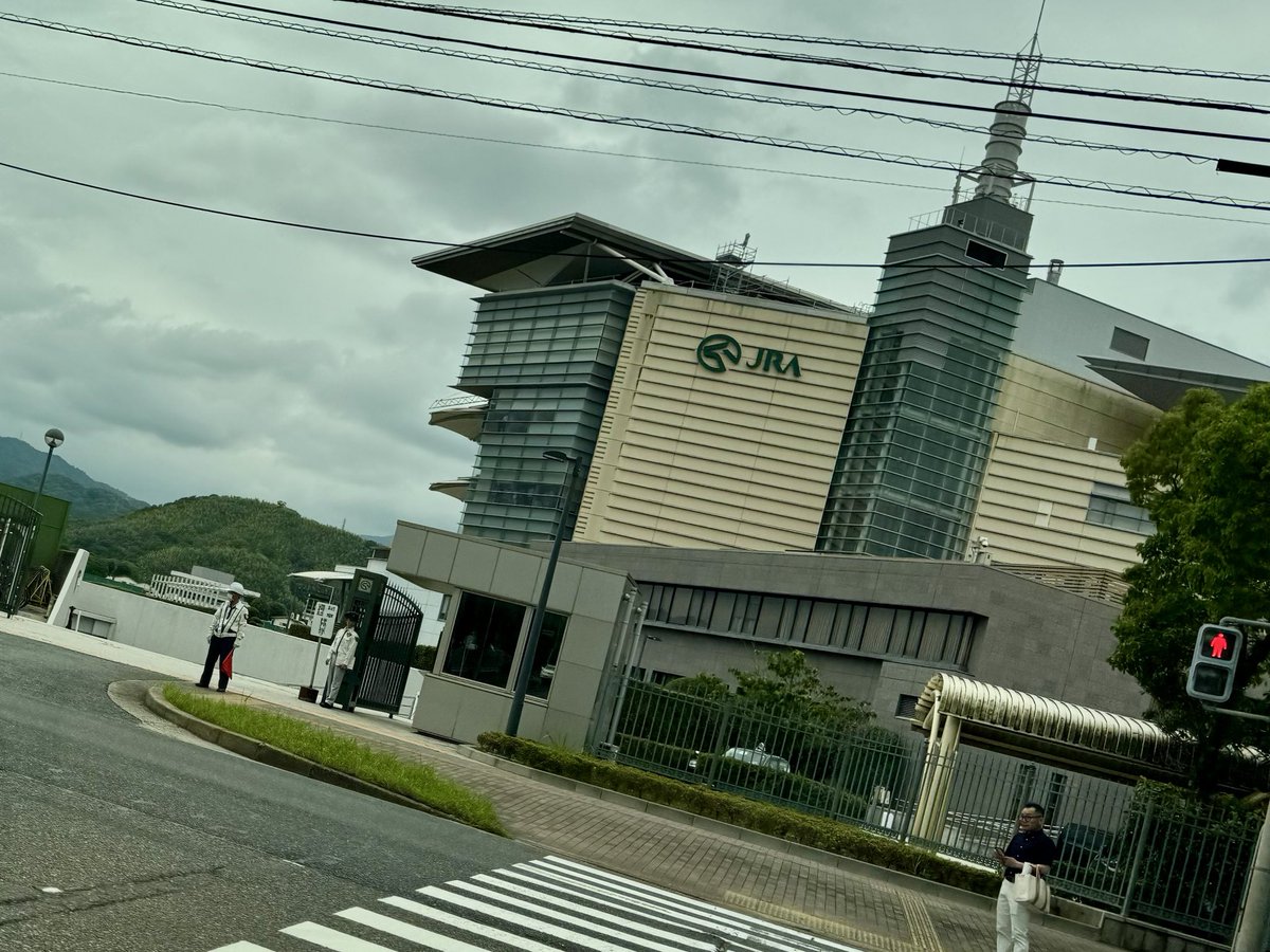 cry0013's tweet photo. 開幕日。強い意志を持って、俺の庭を通過する！！！≡⊂( ●ェ●)⊃
（まぁ明日も行かないんだけど） https://t.co/AIWSVTa5f3