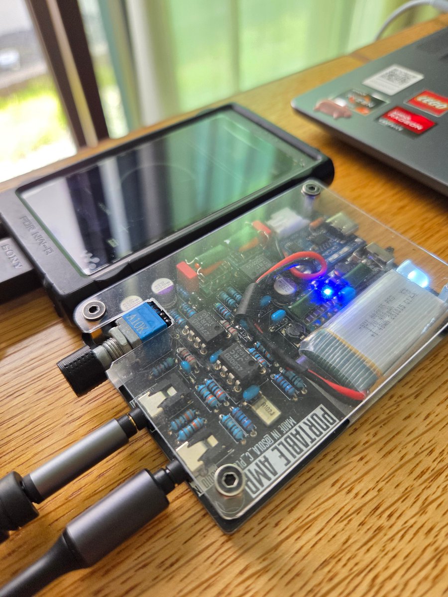 sola_Audio's tweet photo. 勉強なう。
アンプのクリア面　キズキズなってきたから作り直したい https://t.co/drvrI5Z4tM