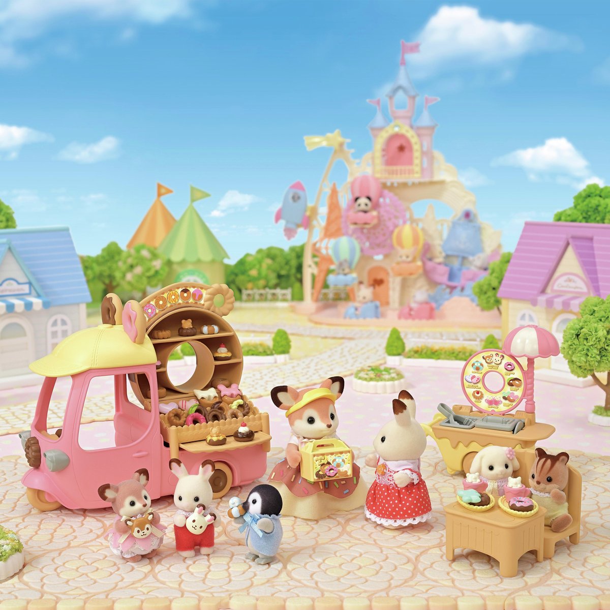 SylvanianEC_JP's tweet photo. ＼おすすめ商品をご紹介🎵／

ハッピーな気持ちになっちゃう、スイーツがテーマのアイテムがいっぱい🍩🍧

『おとどけ！おいしいドーナツワゴン』
https://t.co/PoXlJZpxSq

『ハッピーアイスクリームワゴン』
https://t.co/Trc2UdaOmj

『どきどきコレクションー赤ちゃんフルーツパーティー』
https://t.co/ZdxsIdoA9o

『どきどきコレクション -赤ちゃんティータイム-』
https://t.co/flYWvVqIYN

#シルバニアファミリー