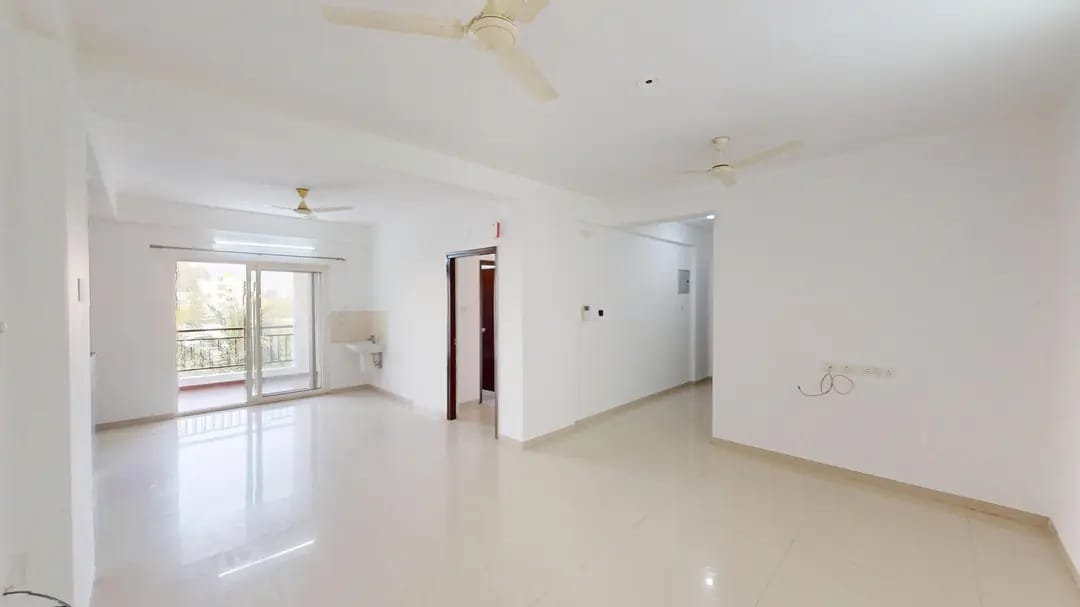 capitalsms's tweet photo. 3BHK at DSR Eden Greens
Location: Doddakannelli

Price: 1.98 Cr

About Unit:
Bathroom – 3
Balcony – 3
SBA – 1715 sqft
Floor – 4 / 10
Facing – East
Parking – 2 covered, 0 open
OC Date – 2016-02-18

For Site Visit call +91 – 98450 17139 

https://t.co/GggVbghvt2 https://t.co/AKW4yARcBE