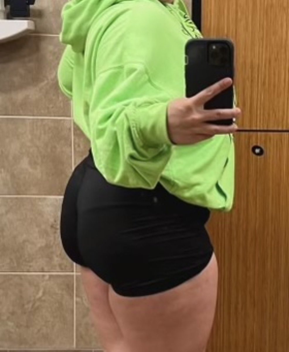 ileakbopzz's tweet photo. DMs open for submission 

#wankchat #latina #bop #tits #nsfw #nsfwtwt #slut #irl #submission https://t.co/V5P6nKX0sT