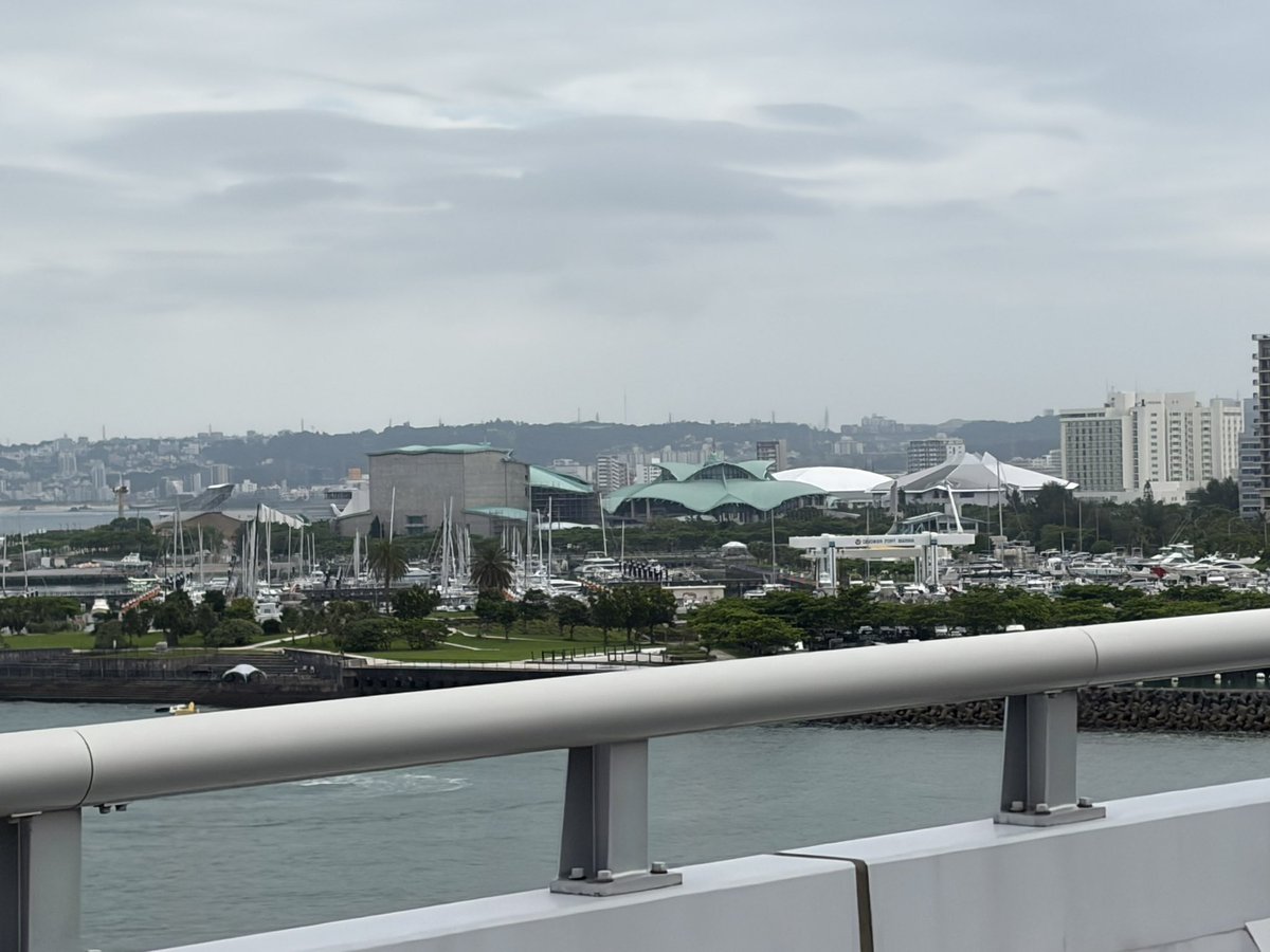 morikatsun's tweet photo. 沖縄コンベンションセンター https://t.co/k9eFJ2n9e6