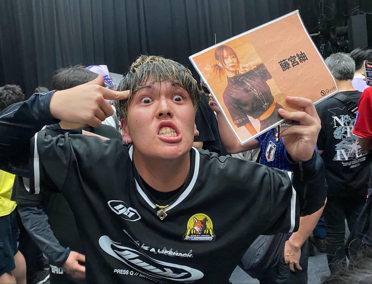 daichi_uwrin373's tweet photo. ちびっこ用ガチャガチャの景品に雅也あった https://t.co/gMYiEQ3TJi