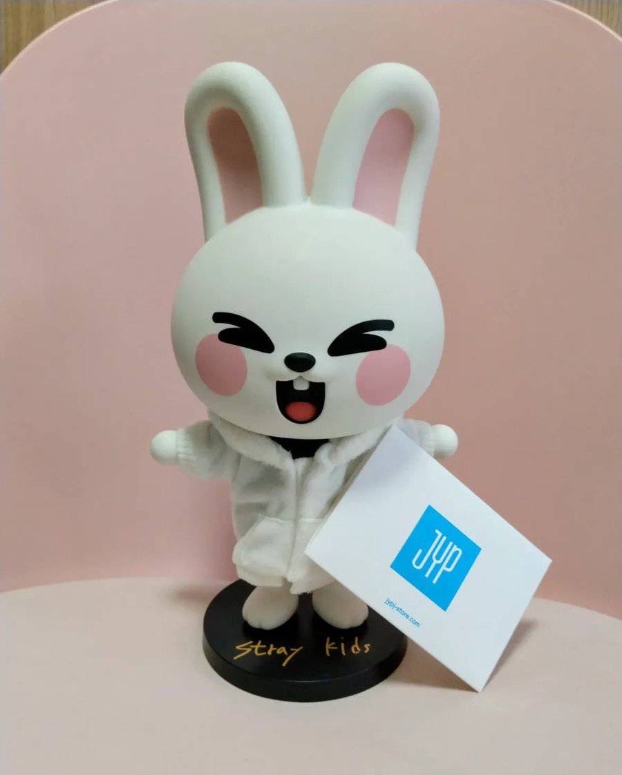 the long overdue SKZOO VINYL TOY first look for wolfchan & leebit