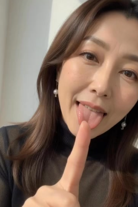 cloudieclyde's tweet photo. 45歳未婚です。 お世辞抜きでまだ恋愛対象に入れてくれる人いますか？ https://t.co/ks4DkMRhIV