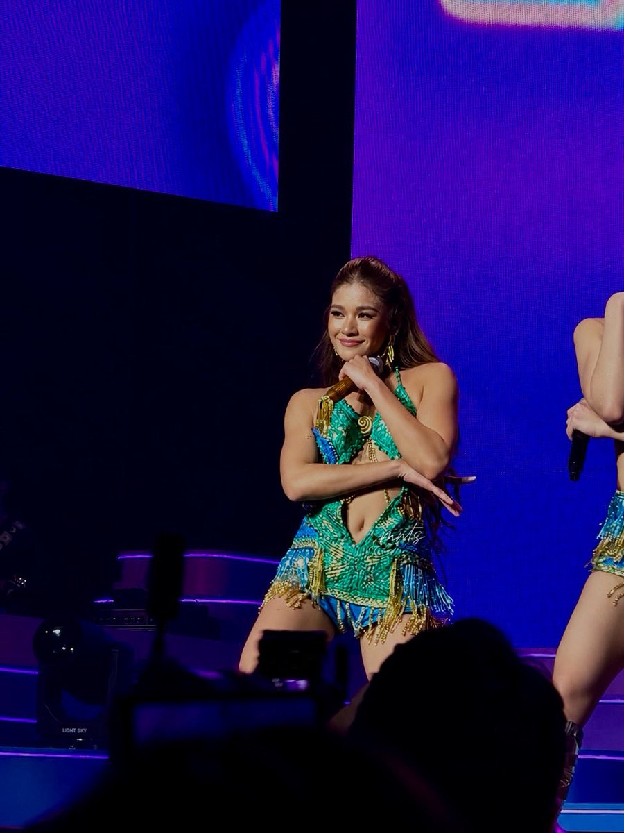 tsoCOLeight's tweet photo. Aiah’s biceps and smile are dangerously good at ruining my sanityyy https://t.co/GmTjthb4E4