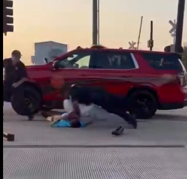 MonitoringBias's tweet photo. @AmiriKing How about a few broken ribs to go with that concussion? https://t.co/hRMA8sfjpB