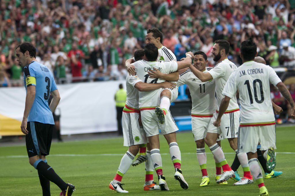 ZizzouB7's tweet photo. @Uruguay @SEFutbol @FIFAWorldCup JAJAJAJA DE esta derrota ya no se levantaron...

Los hiciste mierda México https://t.co/zBOquzeSgt