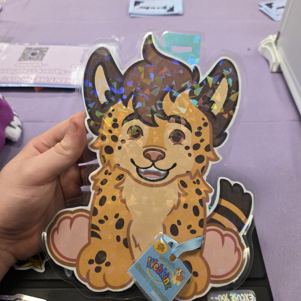 endofthe_verses's tweet photo. Got to meet the lovely Sean Chiplock and give him a badge of his fursona, Pommy! 

Lovely person to chat with and very thankful to have been able to shoot the shit!! 💜💜 https://t.co/2ZT3ZgQz5i