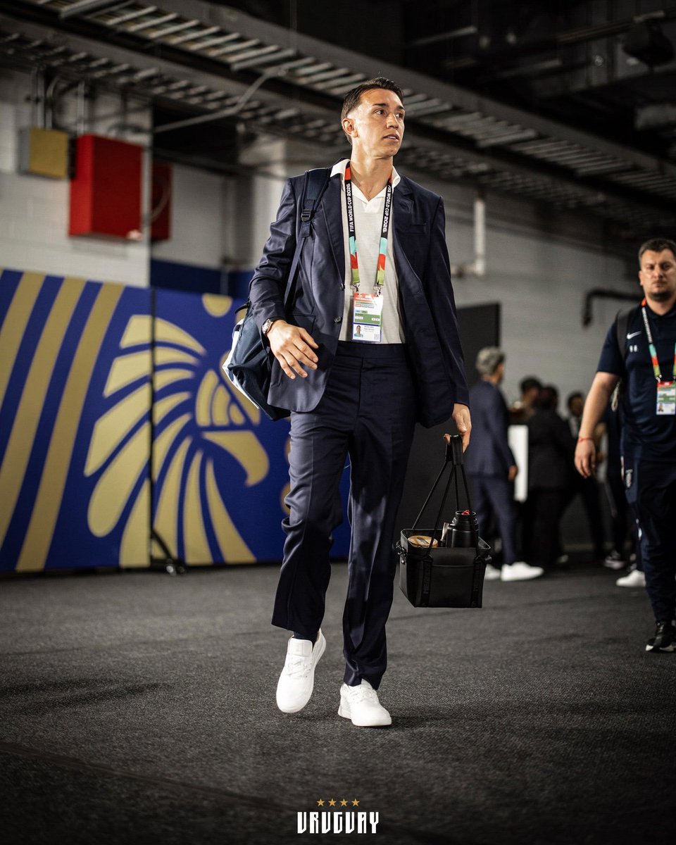 NacionalYampain's tweet photo. El cáncer de la Selección, la lepra del Uruguay, el manco que solo nos dió desgracias y aún así quiso volver a hacernos mierd'a

El que destruyó las ilusiones de cada uruguayo desde el que se esforzó para poder ir al Mundial como también al niño que veía su 1° mundial

Inmundicia https://t.co/bjz6zJLZsX