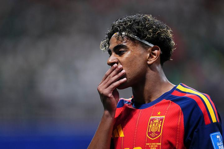 TouchlineX's tweet photo. 🚨❌ Lamine Yamal vs. Uruguay: 

· 1 shot
· 1 key pass
· 52 touches
· 5/12 successful dribbles
· 15 carries
· 2 recoveries https://t.co/PaT0jcnCpn