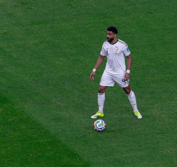 ahmed_840's tweet photo. الجميع لا يستحق الشكر .. فقط اقول شكراً لكم 💚 https://t.co/h24ZdmTKzH