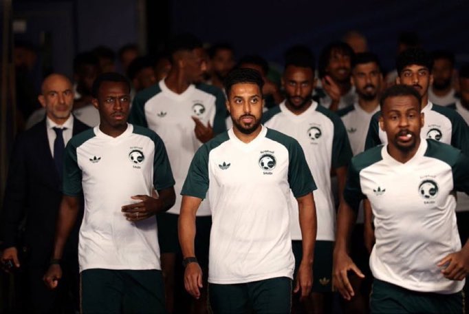 tis_pe3's tweet photo. تفو تفو تفو تفو تفو تفو علييييييييكم يا أسوأ جيل 
يا أسوأ من لعب كره القدم يا أسوأ من مثل المنتخب وأسوأ من مثل السعوديه https://t.co/owMKlu6z7f